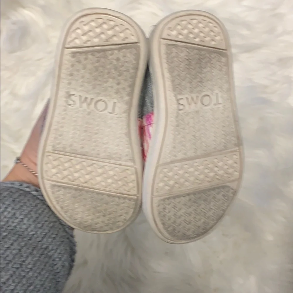 Toms grey pink